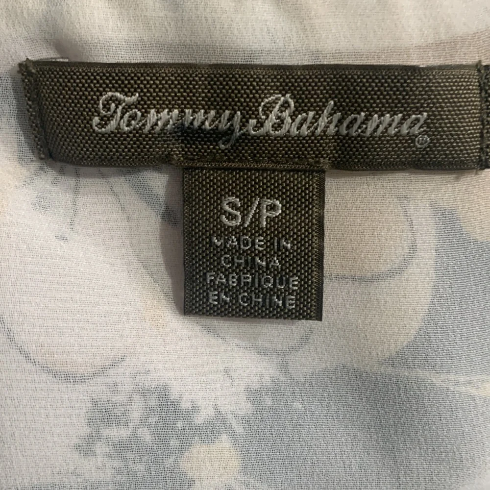 Tommy Bahama Top - Picture 4 of 6